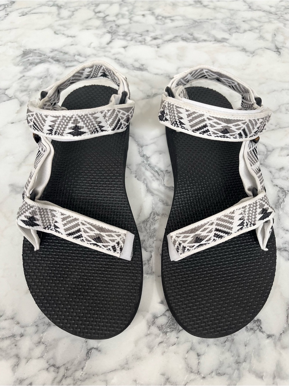 Teva Original Universal Sandals Single Strap Boomerang White/Gray Outdoor Size 8